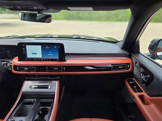 Used 2025 Lincoln Aviator Reserve w/ Illumination Package AWD/4WD image 20