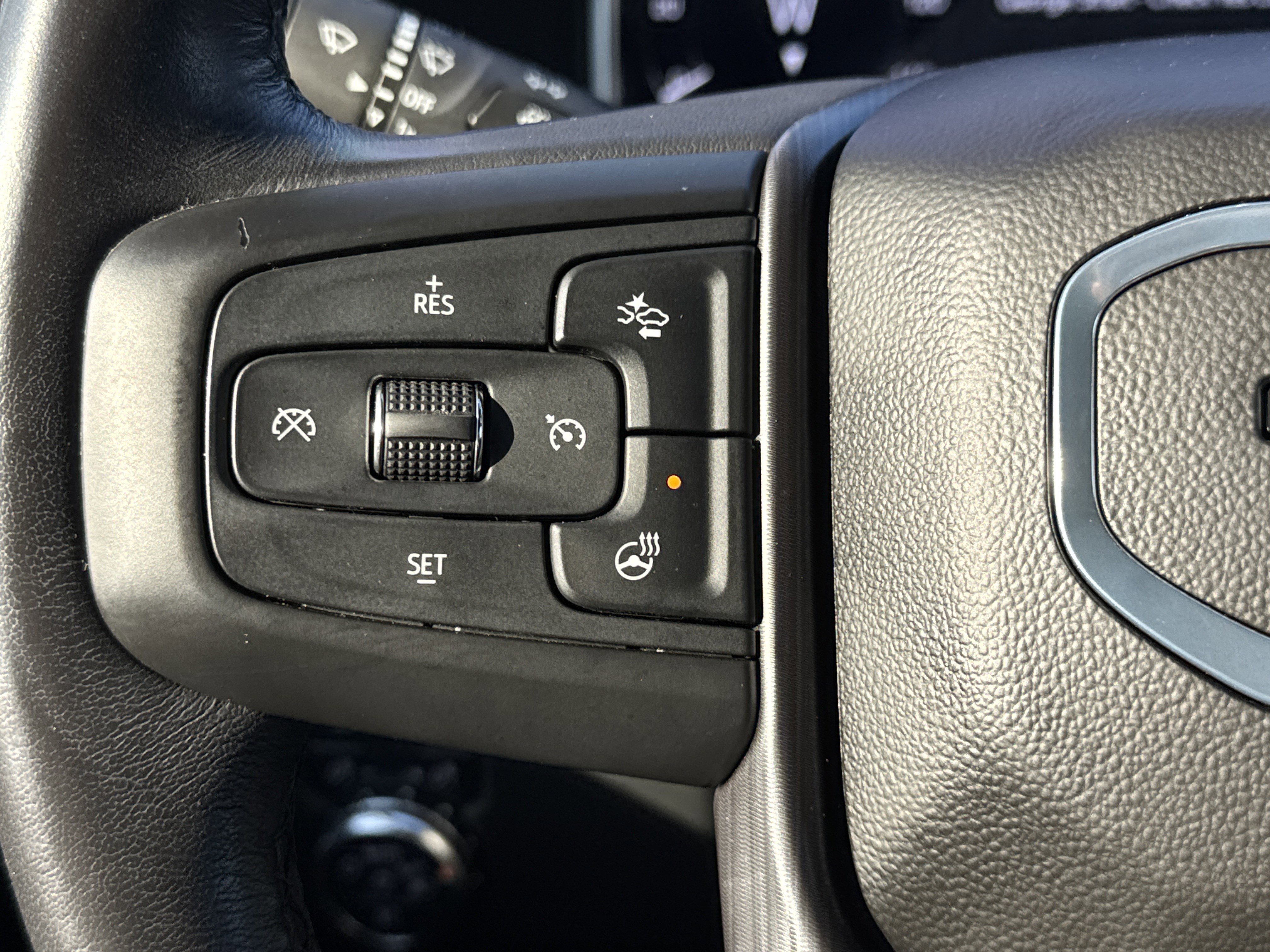 Used 2024 GMC Sierra 2500 Denali Ultimate image 16