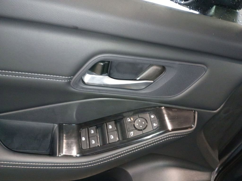 New 2026 Nissan Rogue SV image 13