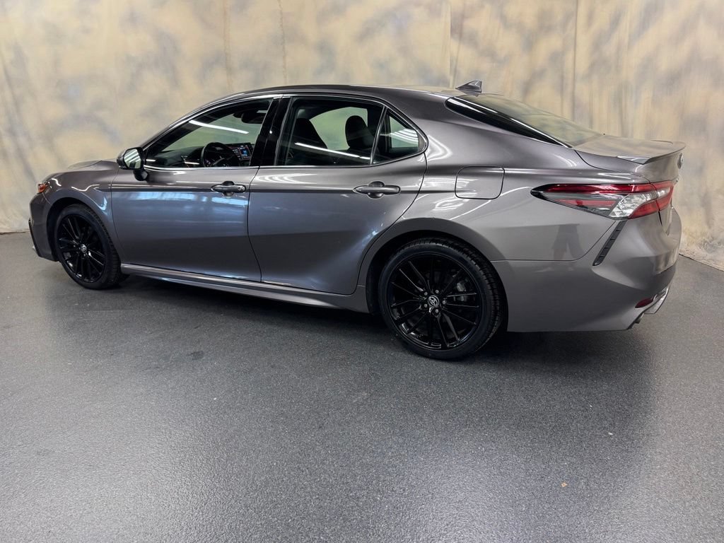 Used 2024 Toyota Camry XSE FWD image 4