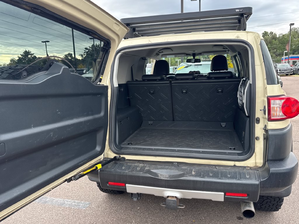 Used 2010 Toyota FJ Cruiser 4WD image 24