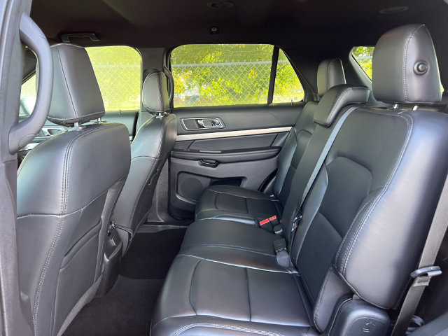 Certified 2019 Ford Explorer XLT w/ Equipment Group 202A AWD/4WD image 5