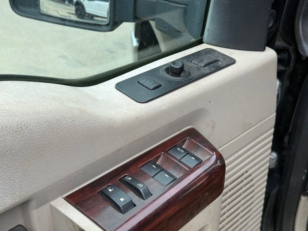 Used 2008 Ford F350 Lariat AWD/4WD image 13