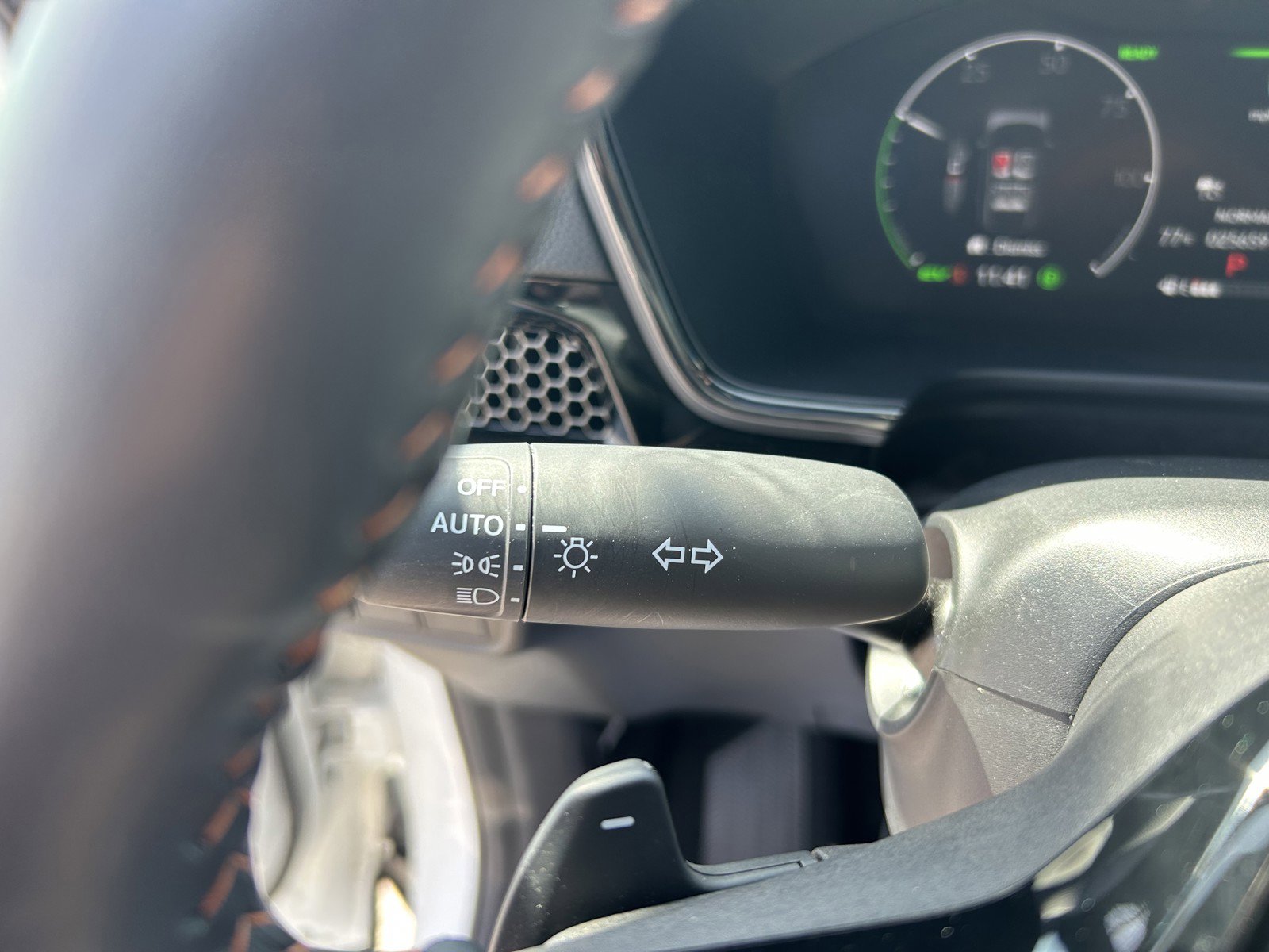 Certified 2025 Honda CR-V Sport Touring image 27