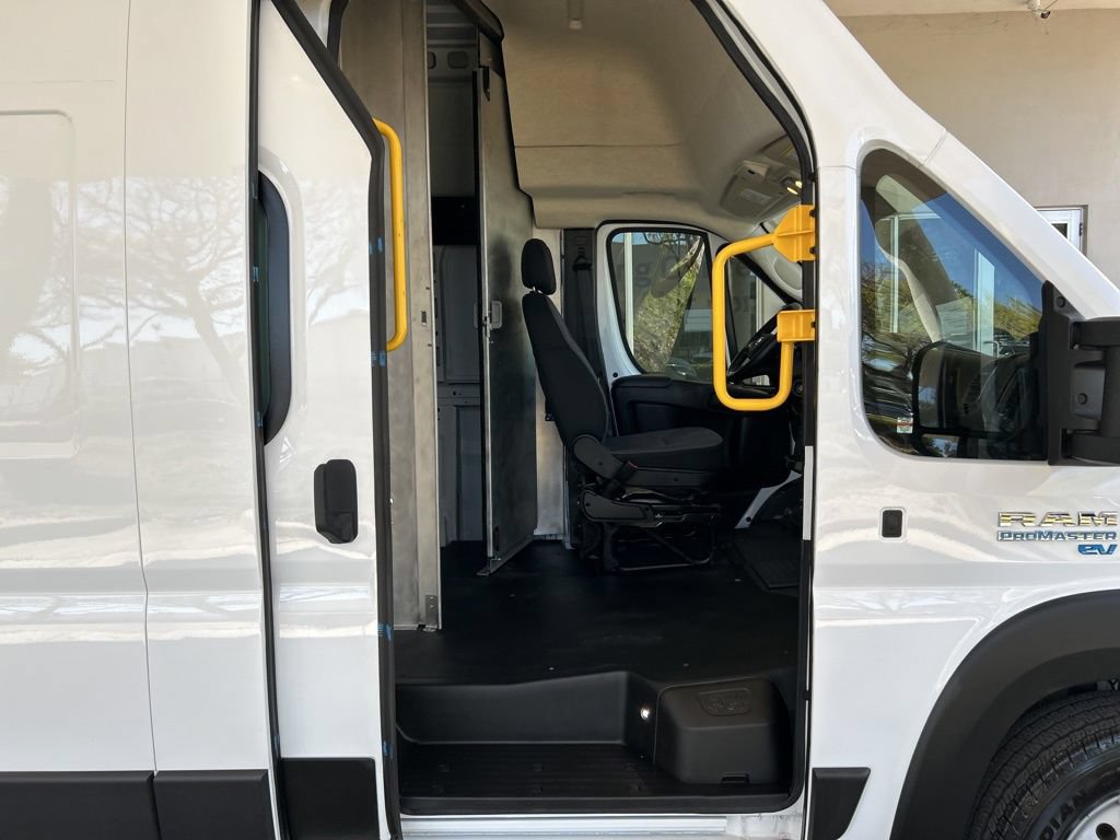 Used 2024 RAM ProMaster 3500 w/ Delivery Van Package FWD image 22