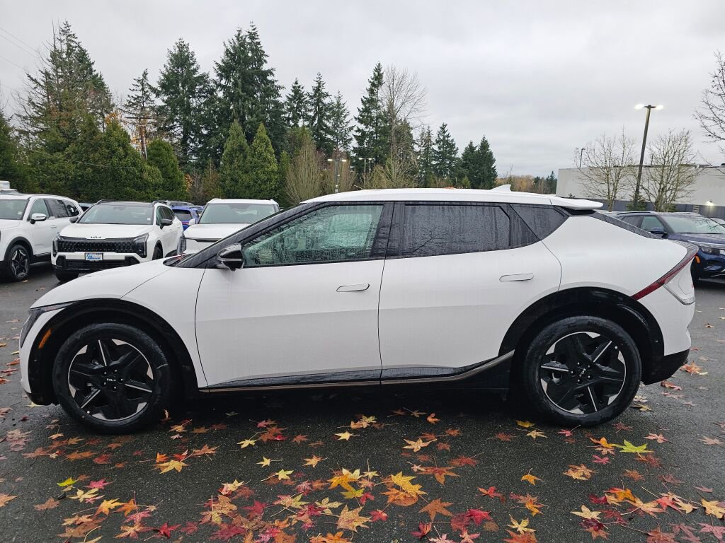 New 2025 Kia EV6 Wind AWD/4WD image 8