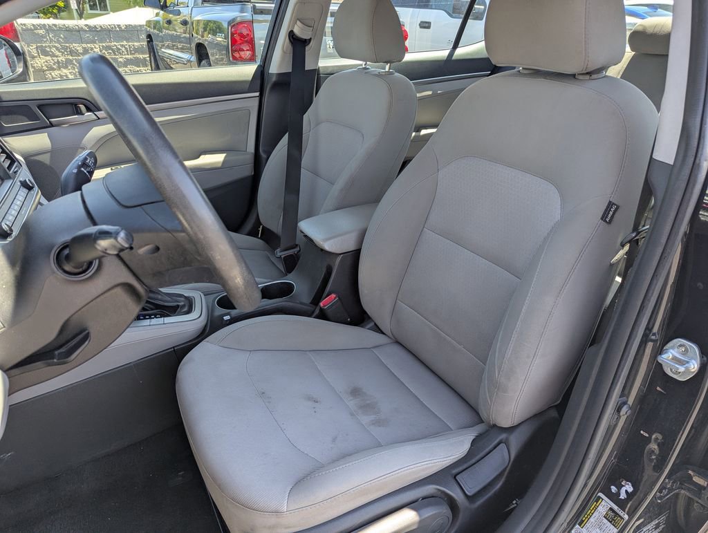 Used 2018 Hyundai Elantra SEL FWD image 16