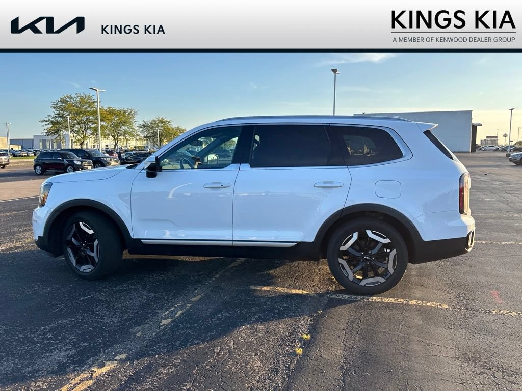 Used 2023 Kia Telluride EX FWD image 15