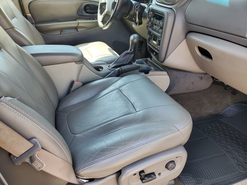 Used 2003 Chevrolet TrailBlazer LT image 38