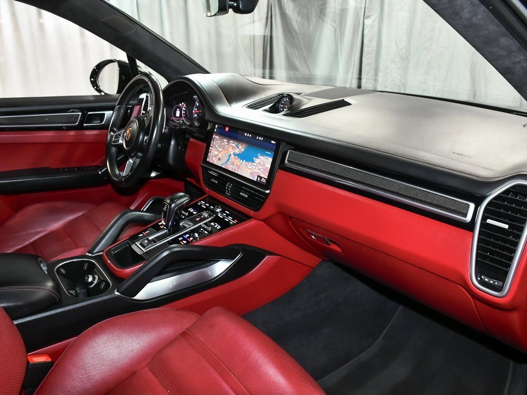 Used 2021 Porsche Cayenne Turbo w/ Assistance Package image 57