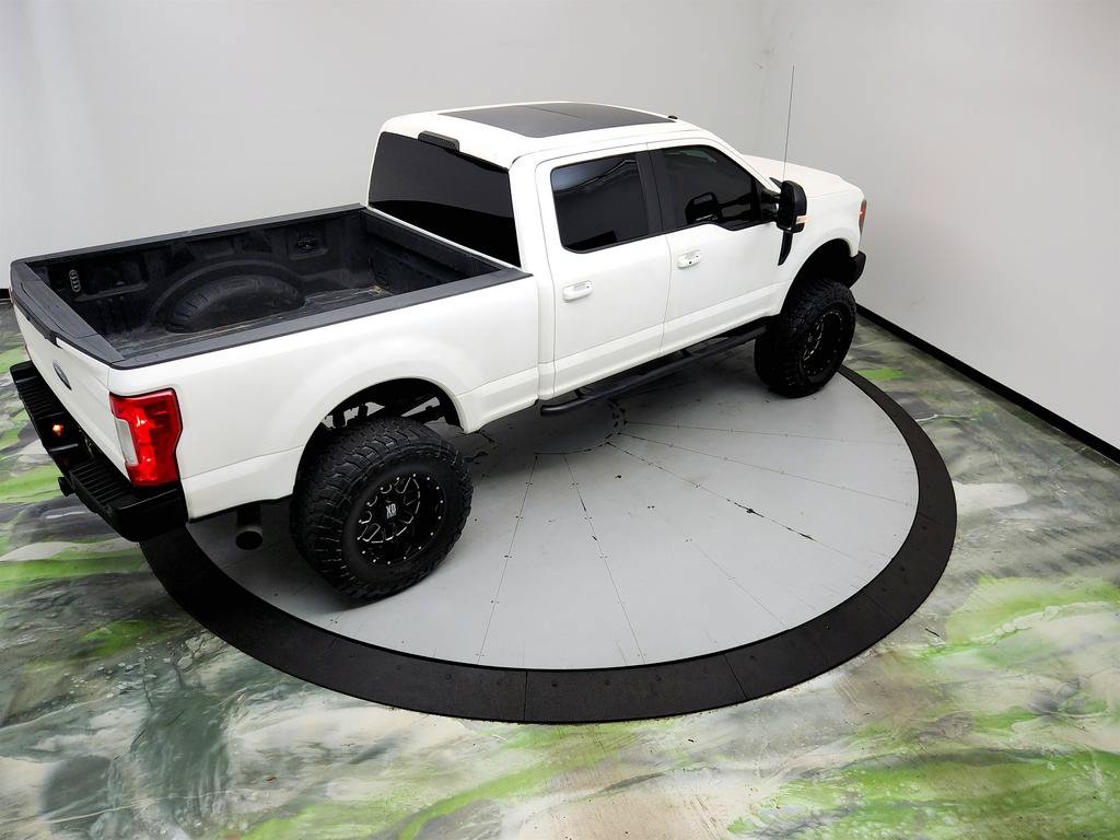 Used 2017 Ford F250 Lariat w/ Lariat Ultimate Package AWD/4WD image 33