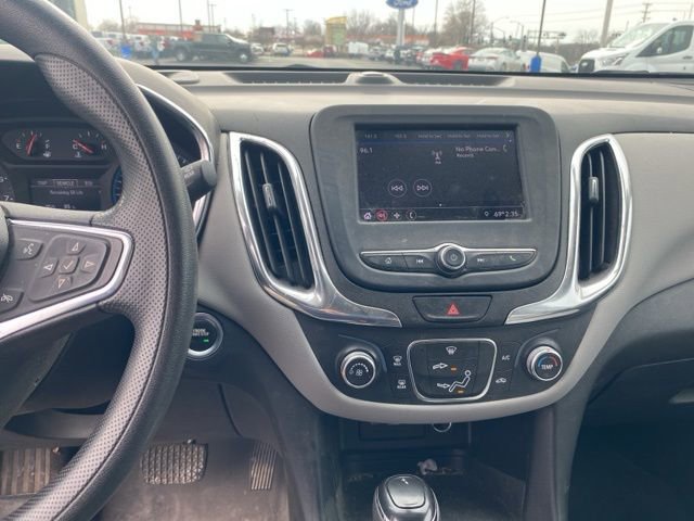 Used 2020 Chevrolet Equinox LS w/ LS Convenience Package image 12