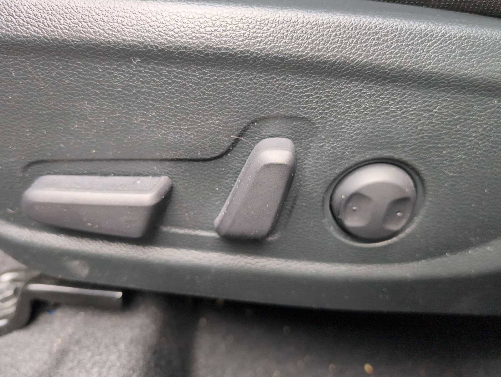 Used 2023 Kia Seltos SX w/ SX Sunroof Package image 18