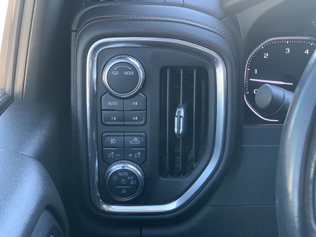 Certified 2022 GMC Sierra 2500 AT4 w/ Gooseneck/5TH Wheel Package image 16