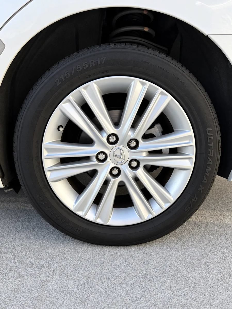 Used 2014 Lexus ES 350 FWD image 20