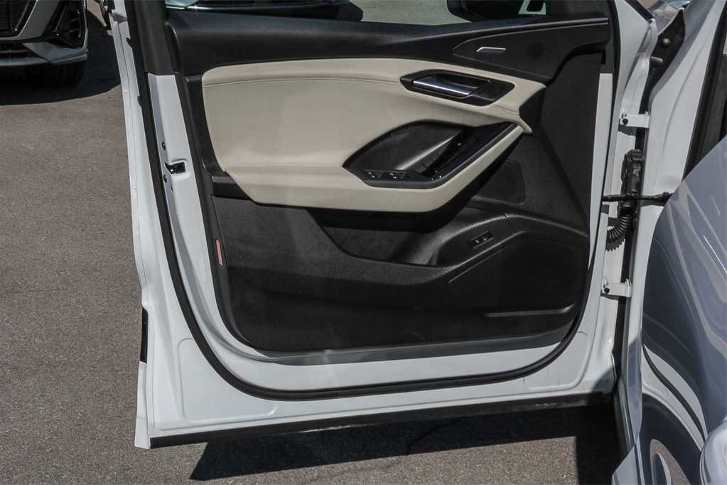 Used 2025 Audi Q6 e-tron Premium Plus w/ Premium Plus image 22