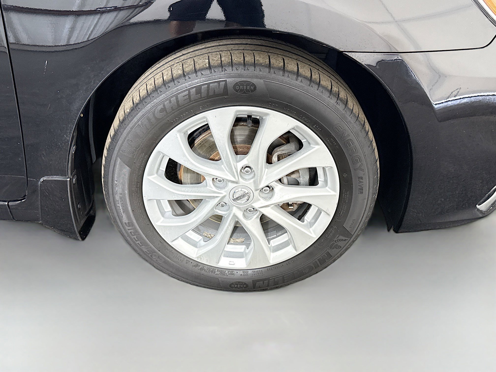 Used 2018 Nissan Sentra SV w/ Premium Package (P01) image 32