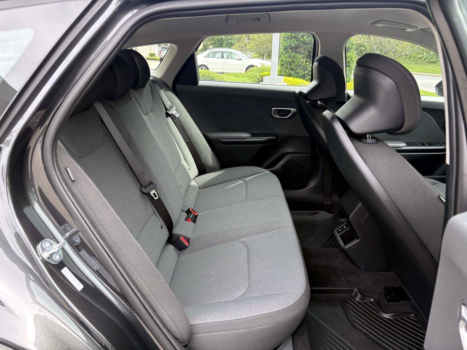 Certified 2025 Kia K4 FWD image 23