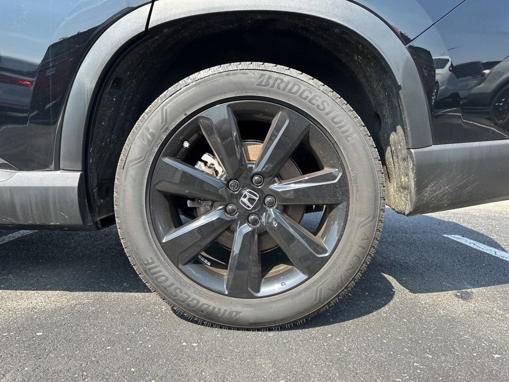 Used 2025 Honda Pilot Black Edition image 8