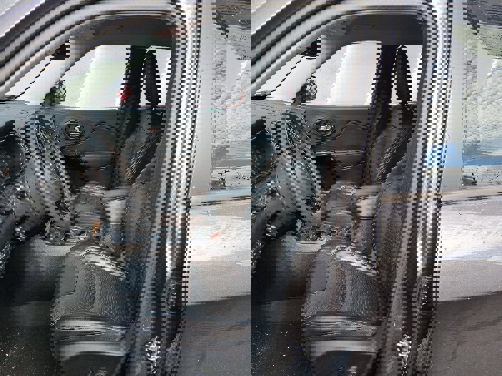 Used 2023 Jeep Cherokee Altitude Lux image 10