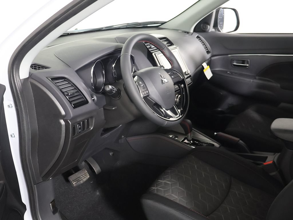 New 2026 Mitsubishi Outlander Sport LE AWD/4WD image 20