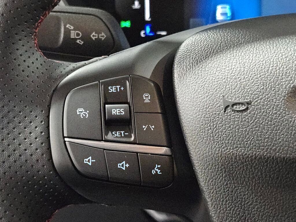 New 2025 Ford Escape ST-Line w/ Tech Pack #1 image 28