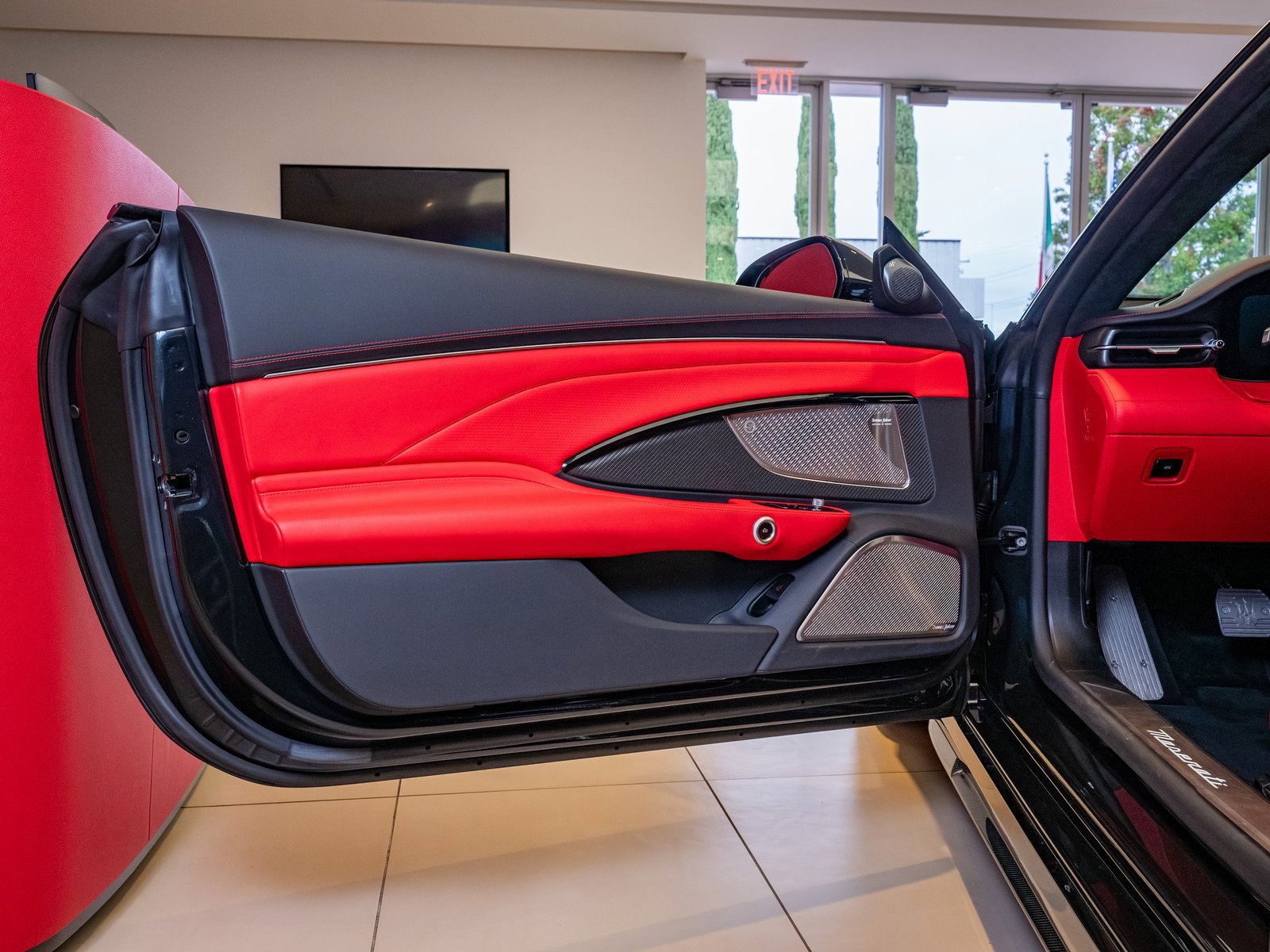 Used 2024 Maserati GranTurismo Trofeo image 8