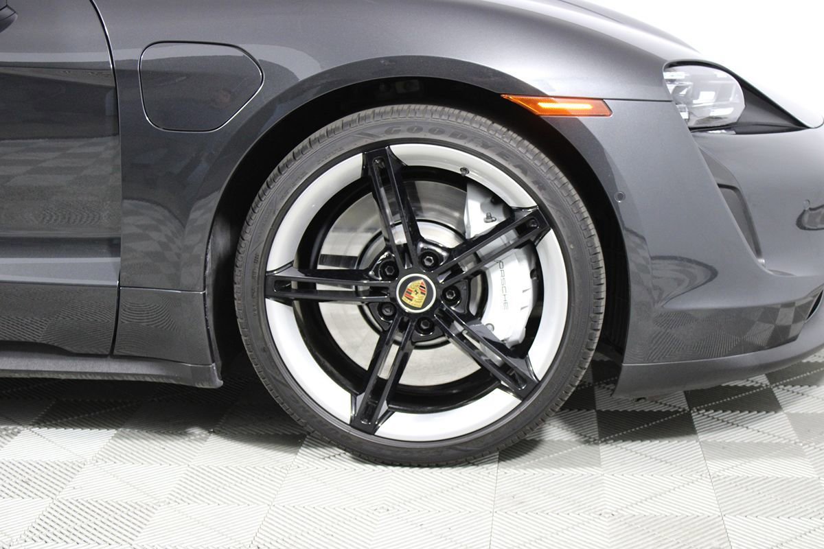Used 2023 Porsche Taycan w/ Premium Package RWD image 52