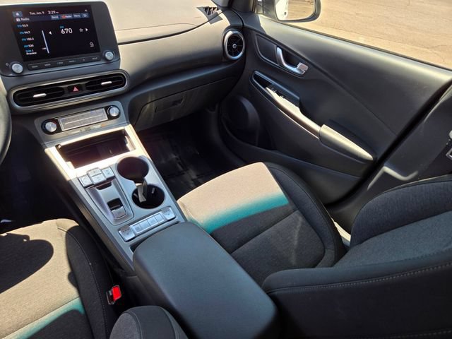 Used 2023 Hyundai Kona SE FWD image 17