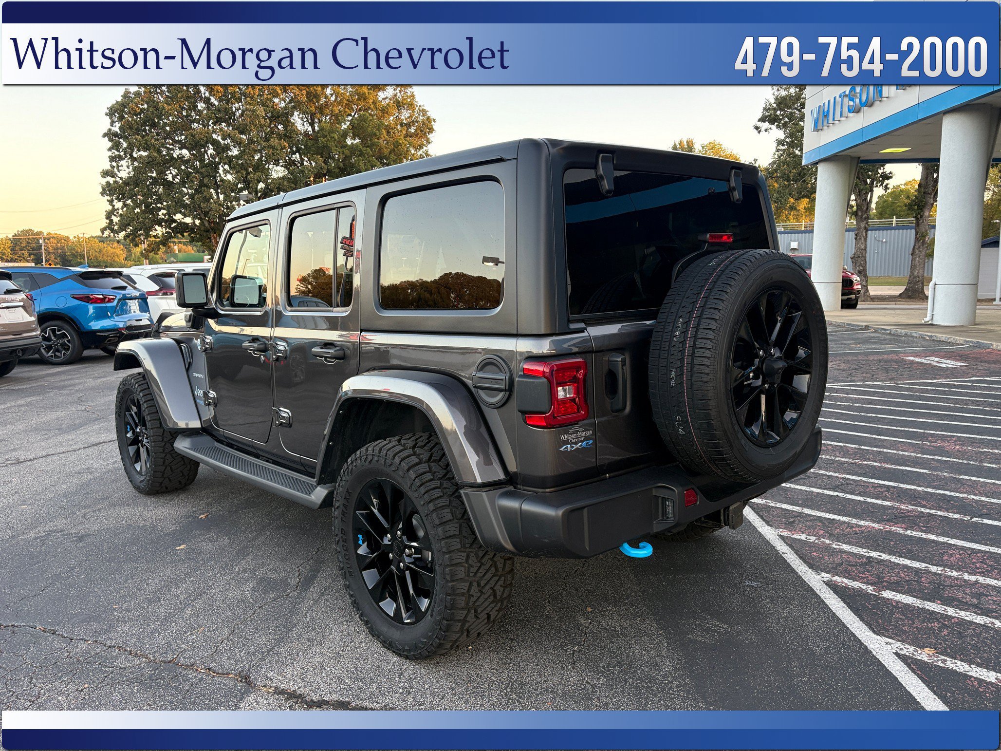 Used 2022 Jeep Wrangler Unlimited Sahara w/ Cold Weather Group AWD/4WD image 8