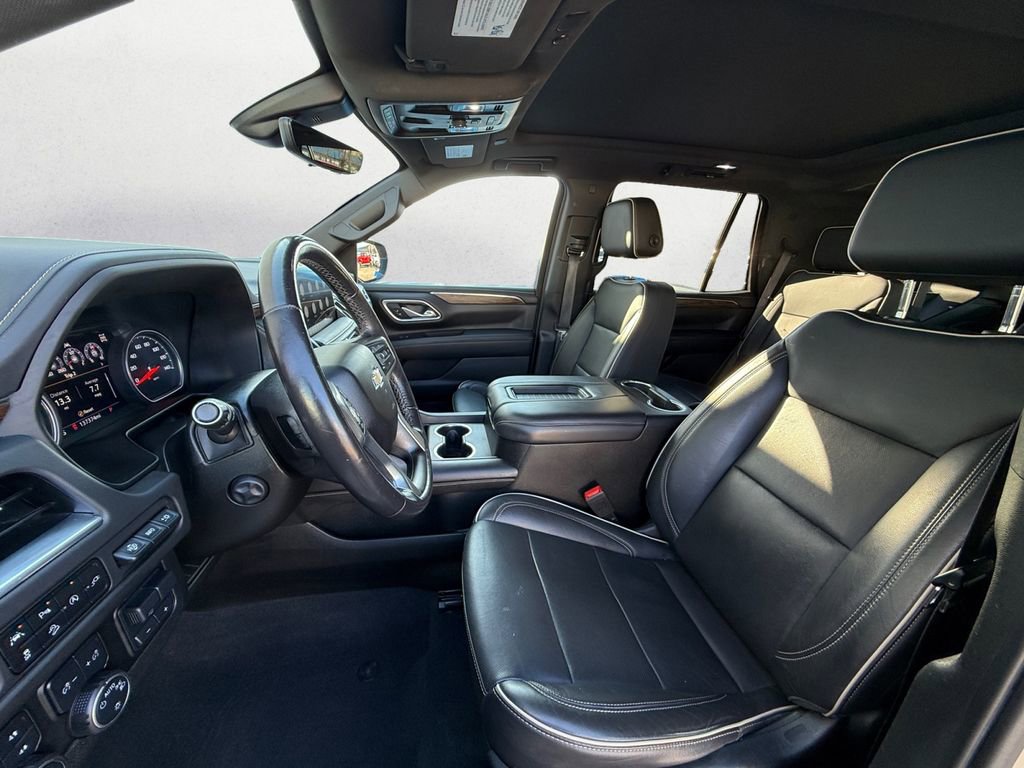 Used 2021 Chevrolet Tahoe Premier w/ Premium Package AWD/4WD image 9