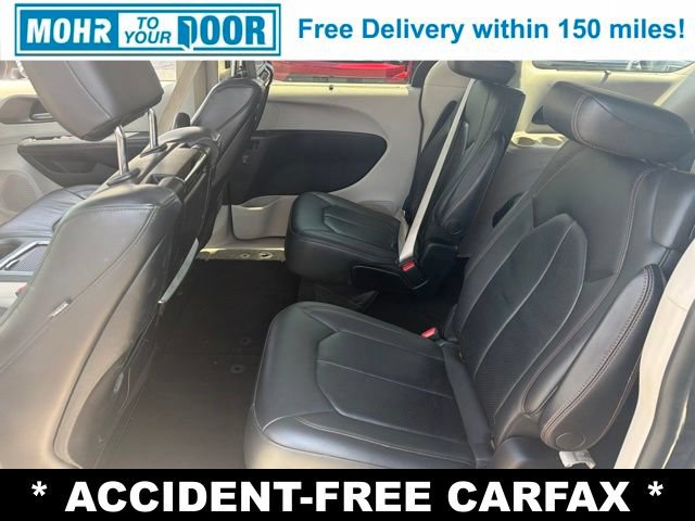 Used 2017 Chrysler Pacifica Touring-L Plus w/ Advanced Safetytec Group FWD image 34