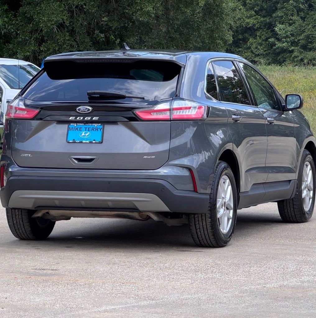 Used 2024 Ford Edge SEL AWD/4WD image 13