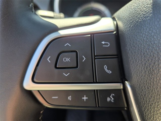 Used 2023 Toyota Highlander XLE image 30