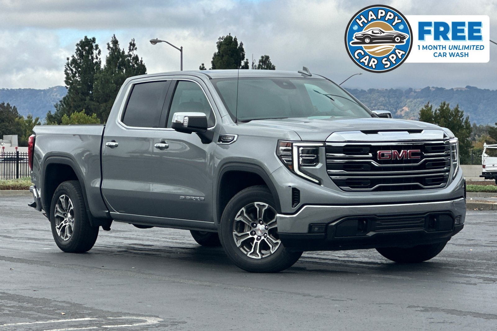 Used 2025 GMC Sierra 1500 SLT RWD image 1