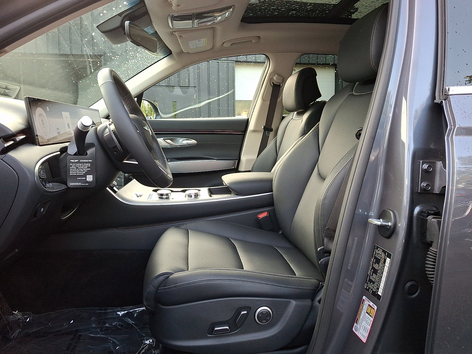 Certified 2026 Genesis GV70 2.5T Select AWD/4WD image 14