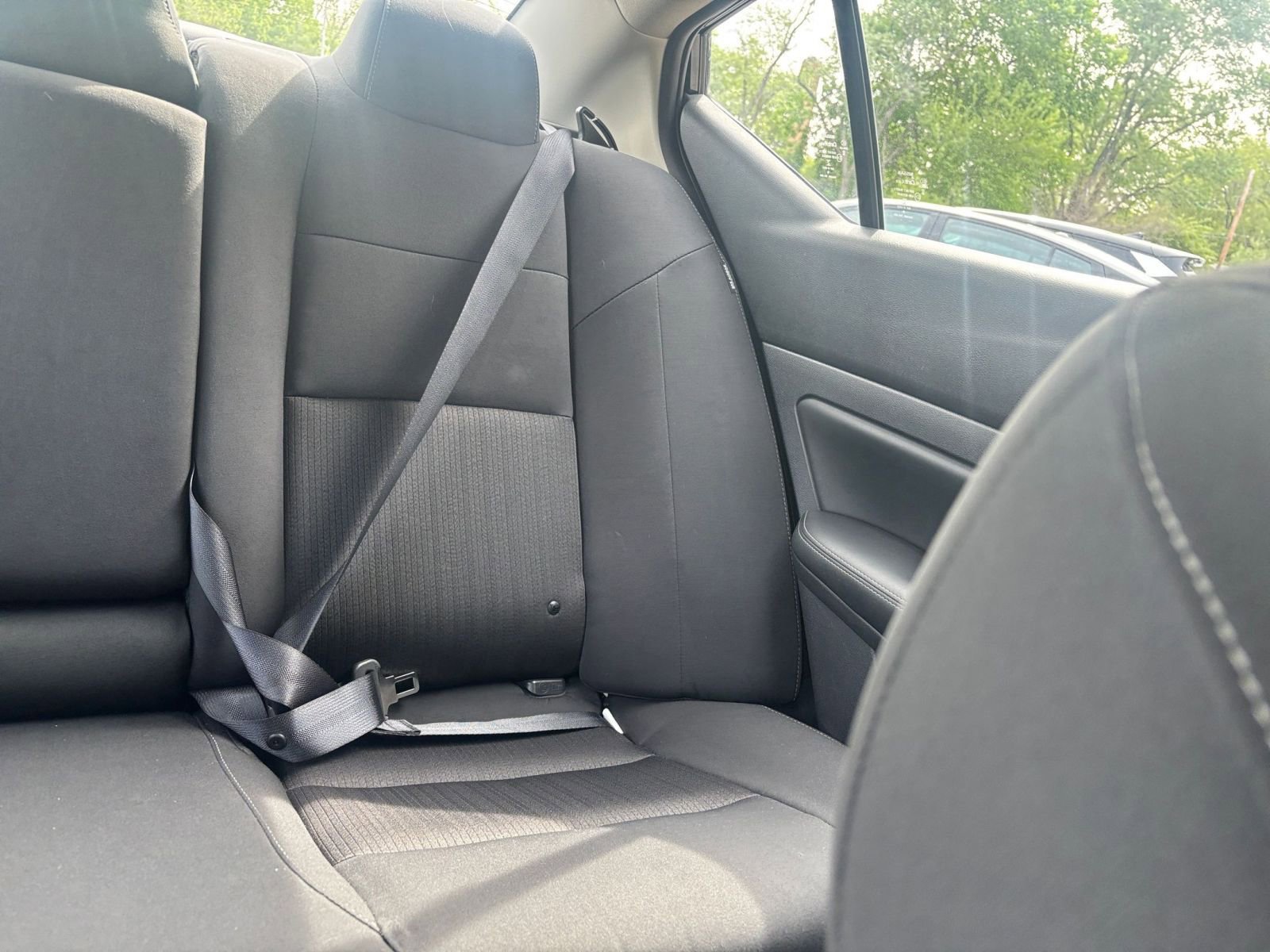 Used 2025 Nissan Altima 2.5 SV FWD image 35