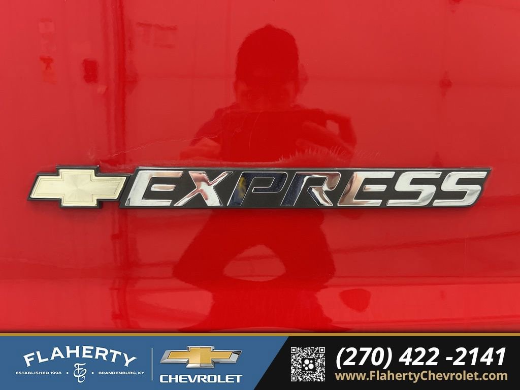 Used 2024 Chevrolet Express 3500 LT w/ LT Preferred Equipment Group RWD image 15