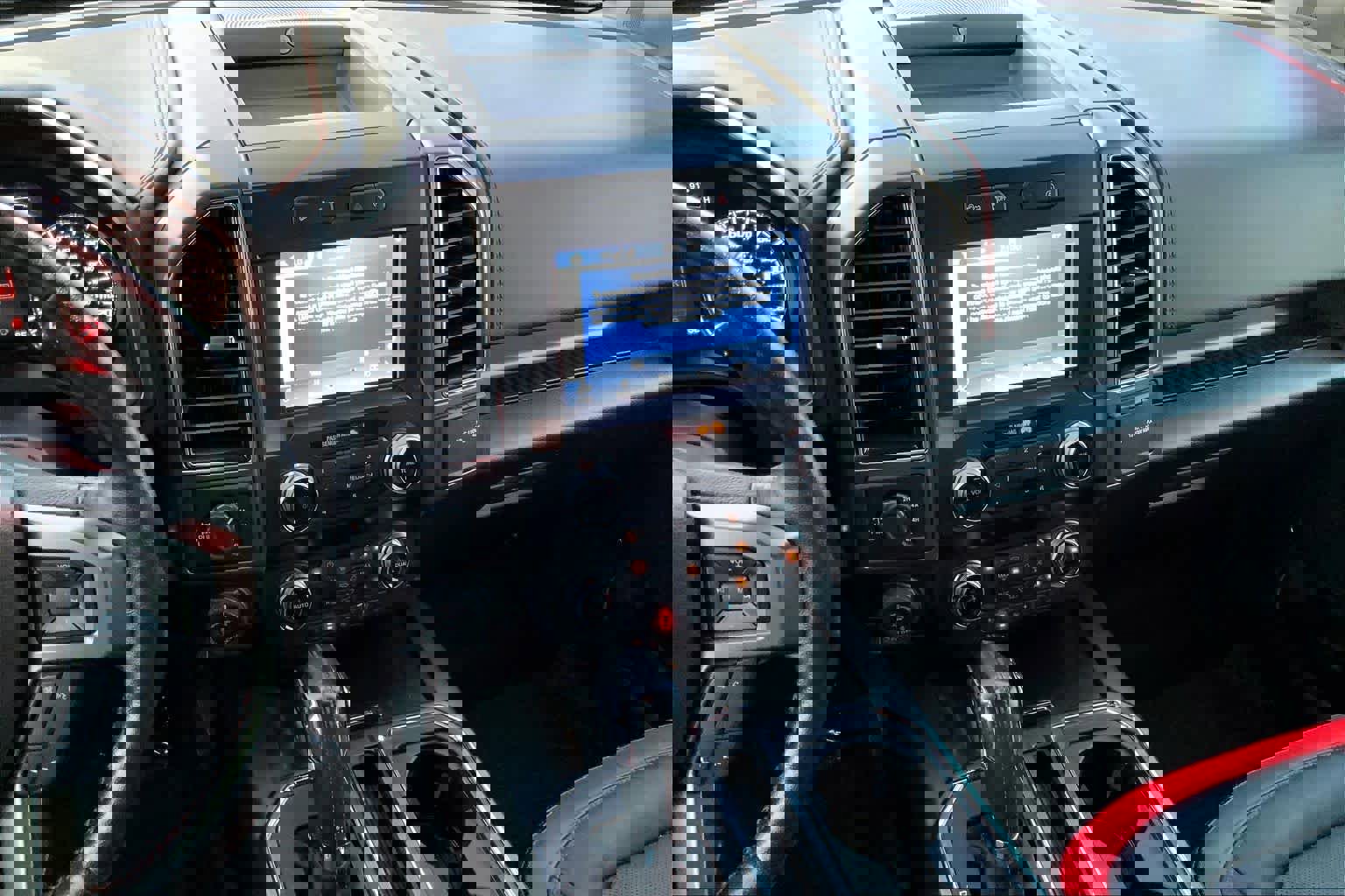 Used 2019 Ford F150 Lariat w/ Equipment Group 502A Luxury AWD/4WD image 7