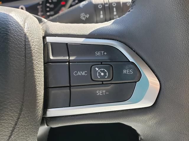 Used 2023 Jeep Compass Latitude AWD/4WD image 26