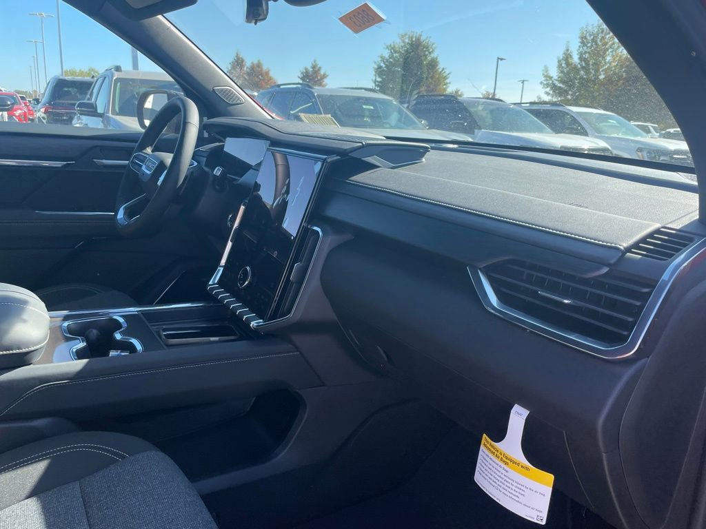 New 2026 GMC Acadia Elevation image 28