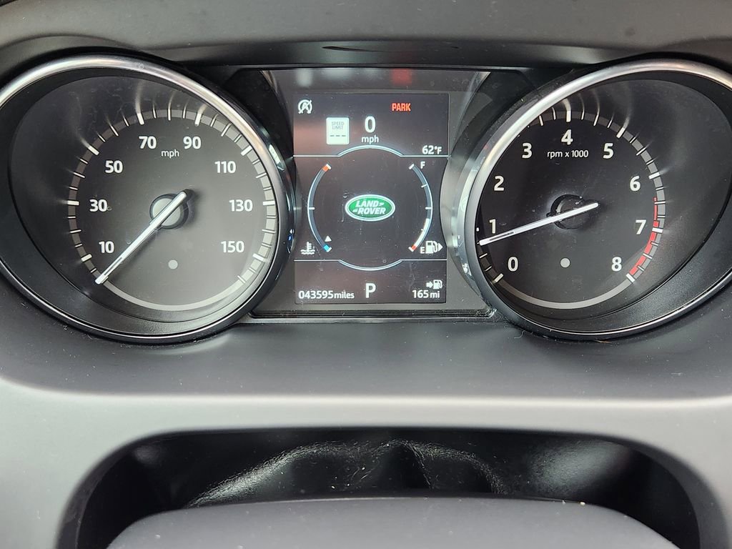 Used 2019 Land Rover Discovery Sport HSE image 15