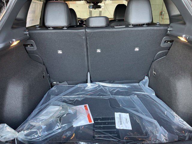 New 2027 Nissan Kicks SR w/ Cold Weather Package FWD image 17