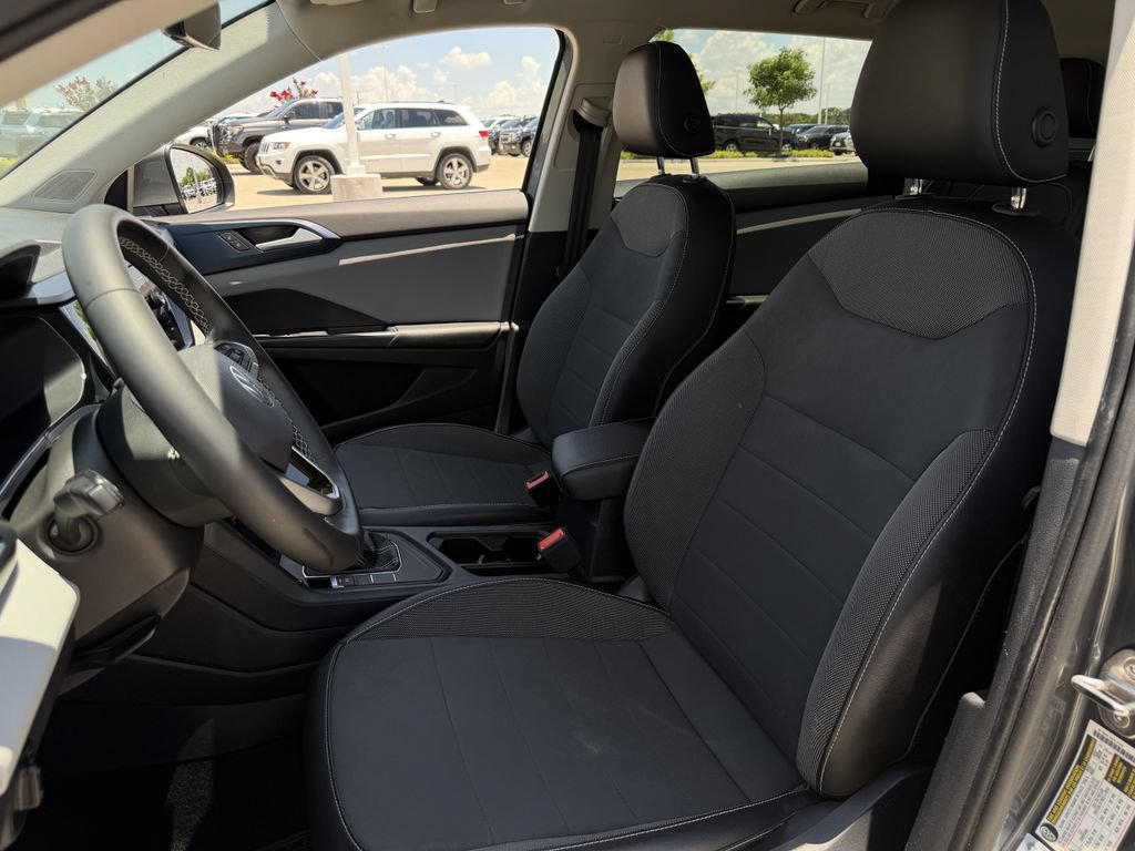 Used 2022 Volkswagen Taos SE w/ IQ.Drive SE Package FWD image 24