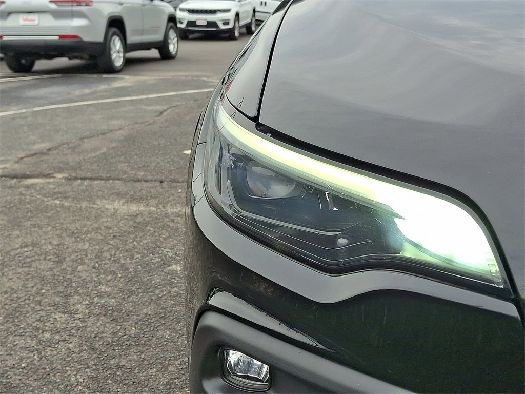 Used 2022 Jeep Cherokee Trailhawk w/ Sun, Sound & Nav Group image 9