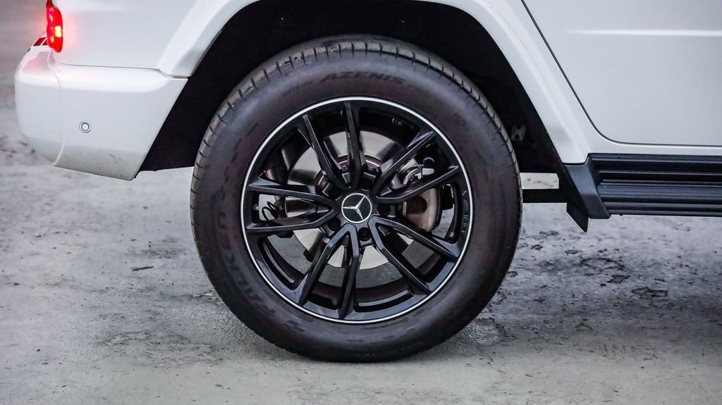 Used 2025 Mercedes-Benz G 550 image 12