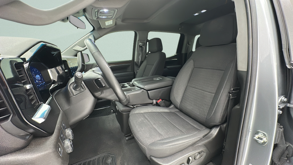Used 2024 Chevrolet Silverado 1500 LT AWD/4WD image 15