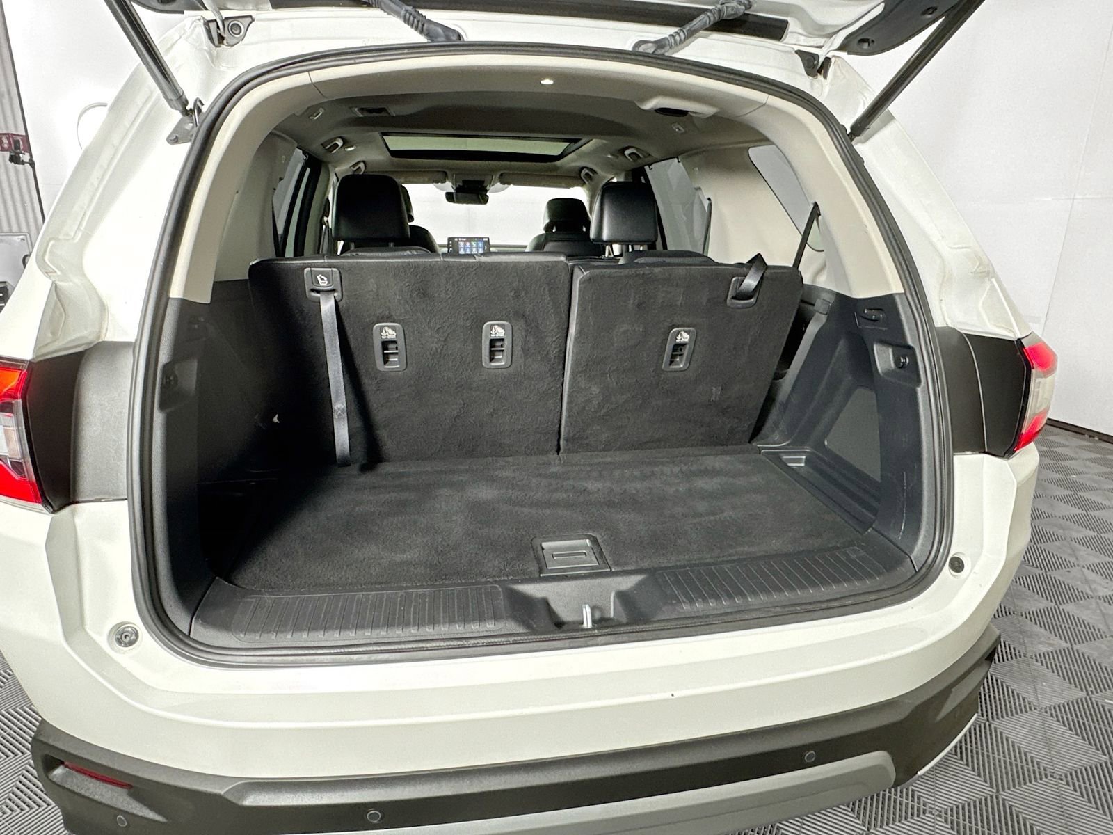 Used 2023 Honda Pilot Elite image 26