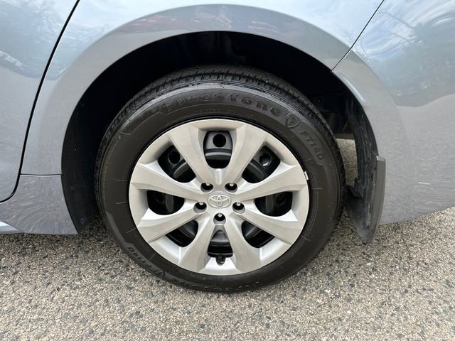 Used 2025 Toyota Corolla LE FWD image 14