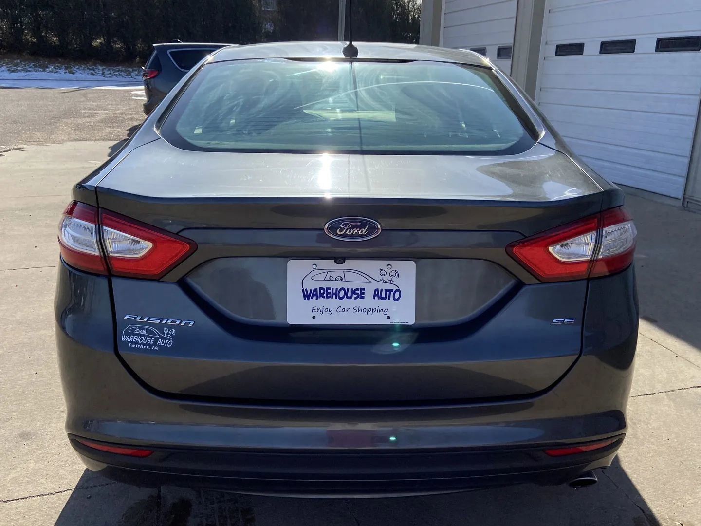 Used 2016 Ford Fusion SE image 6